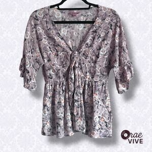 Willow+Root Floral Peplum Blouse Tie Front Gray Lavender Size S